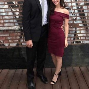 Lulus off the shoulder maroon dress XS